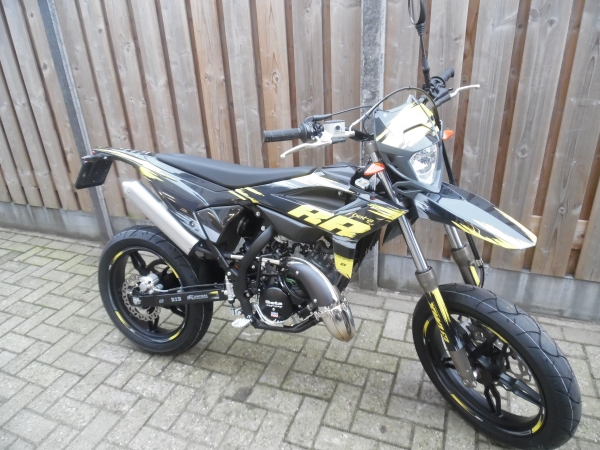 Custom Made Beta RR50 Motard Euro 5 2T Zwart/Geel Nieuw "RR!"