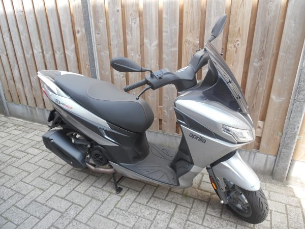 Aprilia SXR50 4T 45km 433km 06-2025 IN NIEUWSTAAT